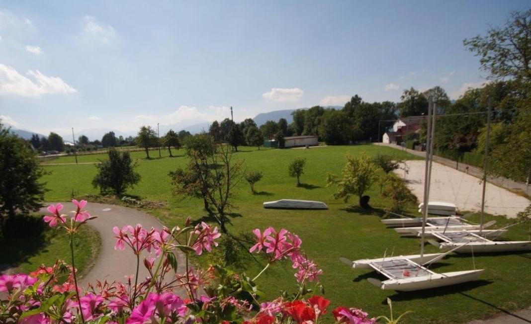 Seegasthof Zur Landeroith Hotel Weyregg Exterior photo